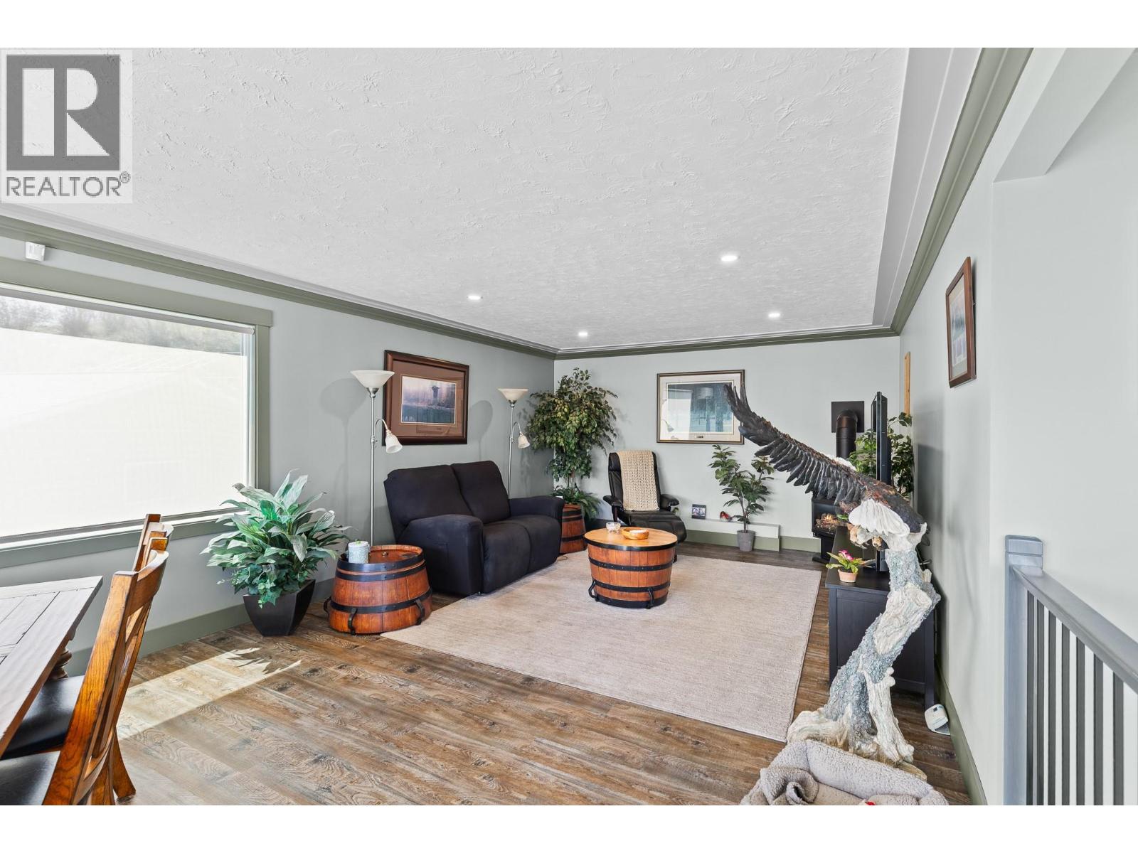 6902 Old Kamloops Road - 39