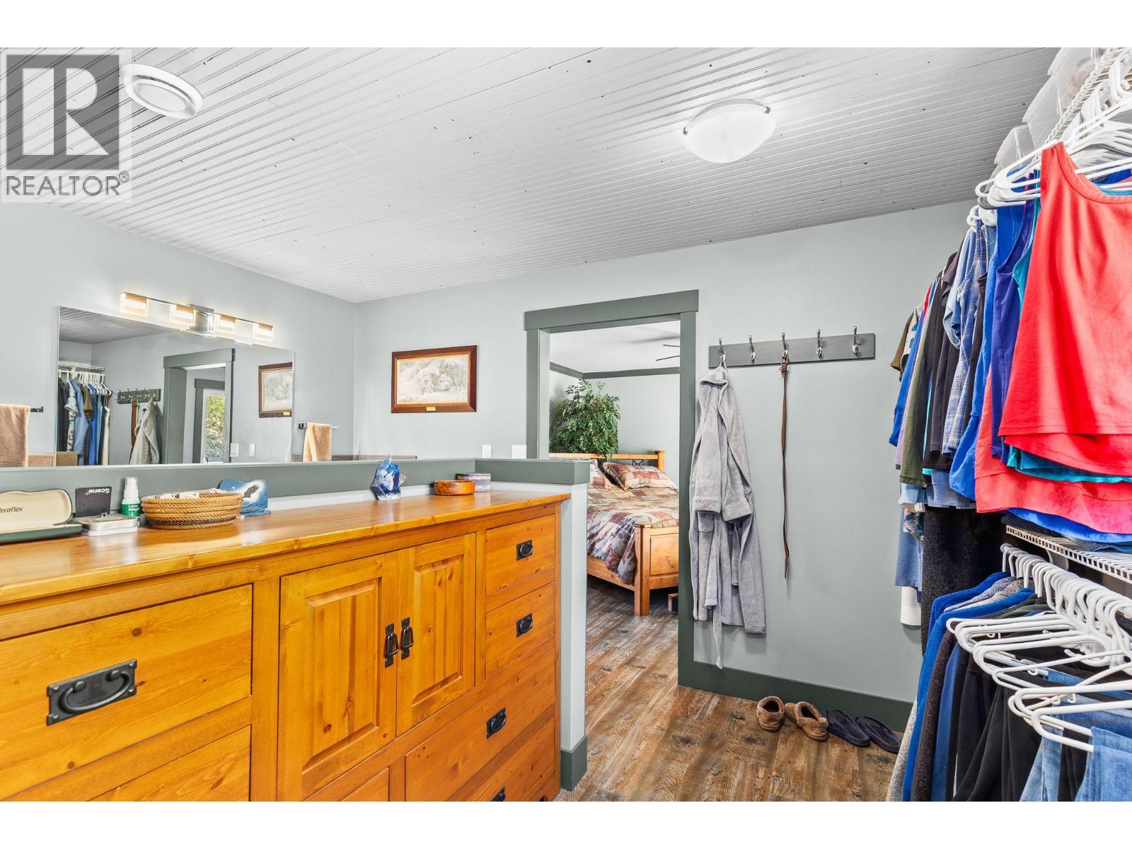 6902 Old Kamloops Road - 37