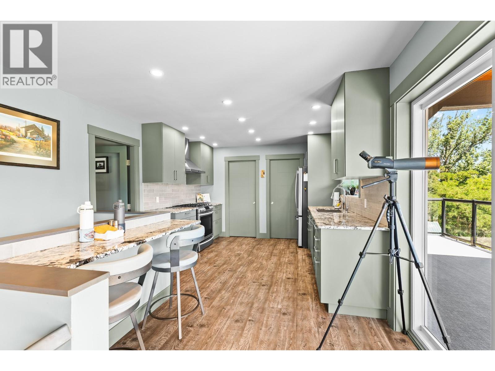 6902 Old Kamloops Road - 13