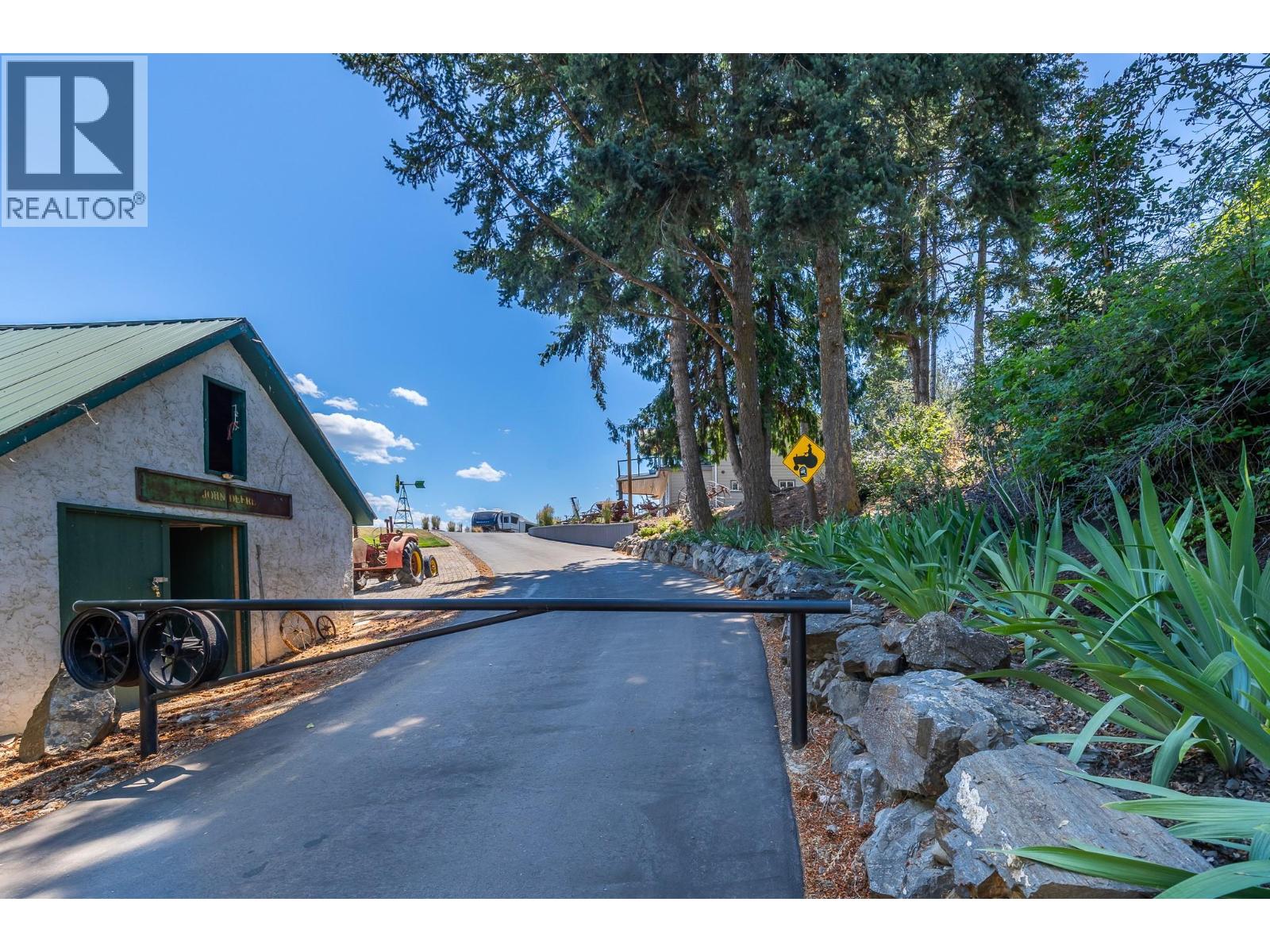 6902 Old Kamloops Road - 75