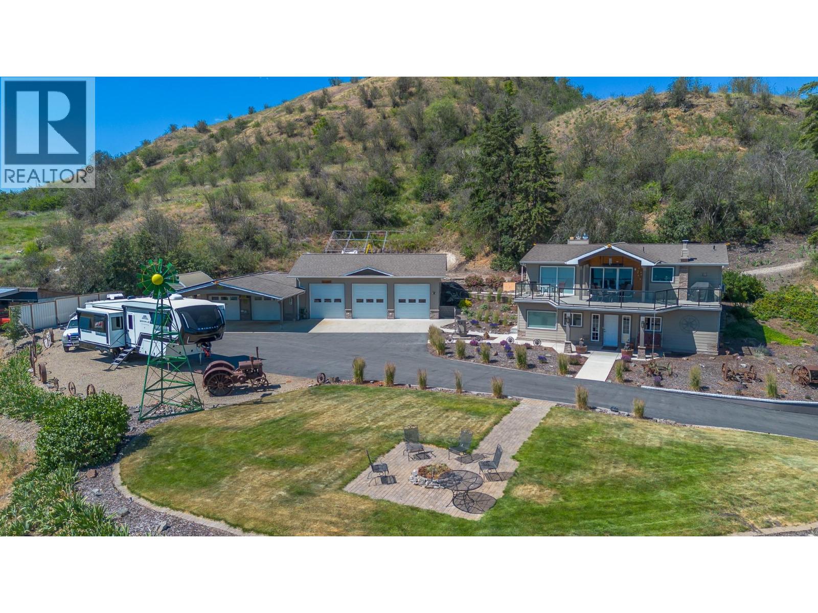 6902 Old Kamloops Road - 1