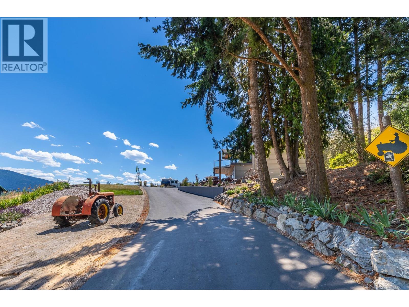 6902 Old Kamloops Road - 77