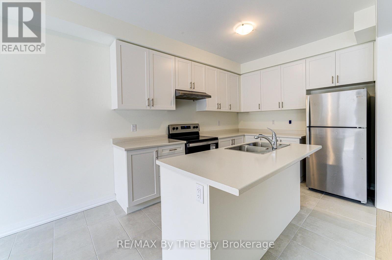 73 FEDERICA CRESCENT - Image 12