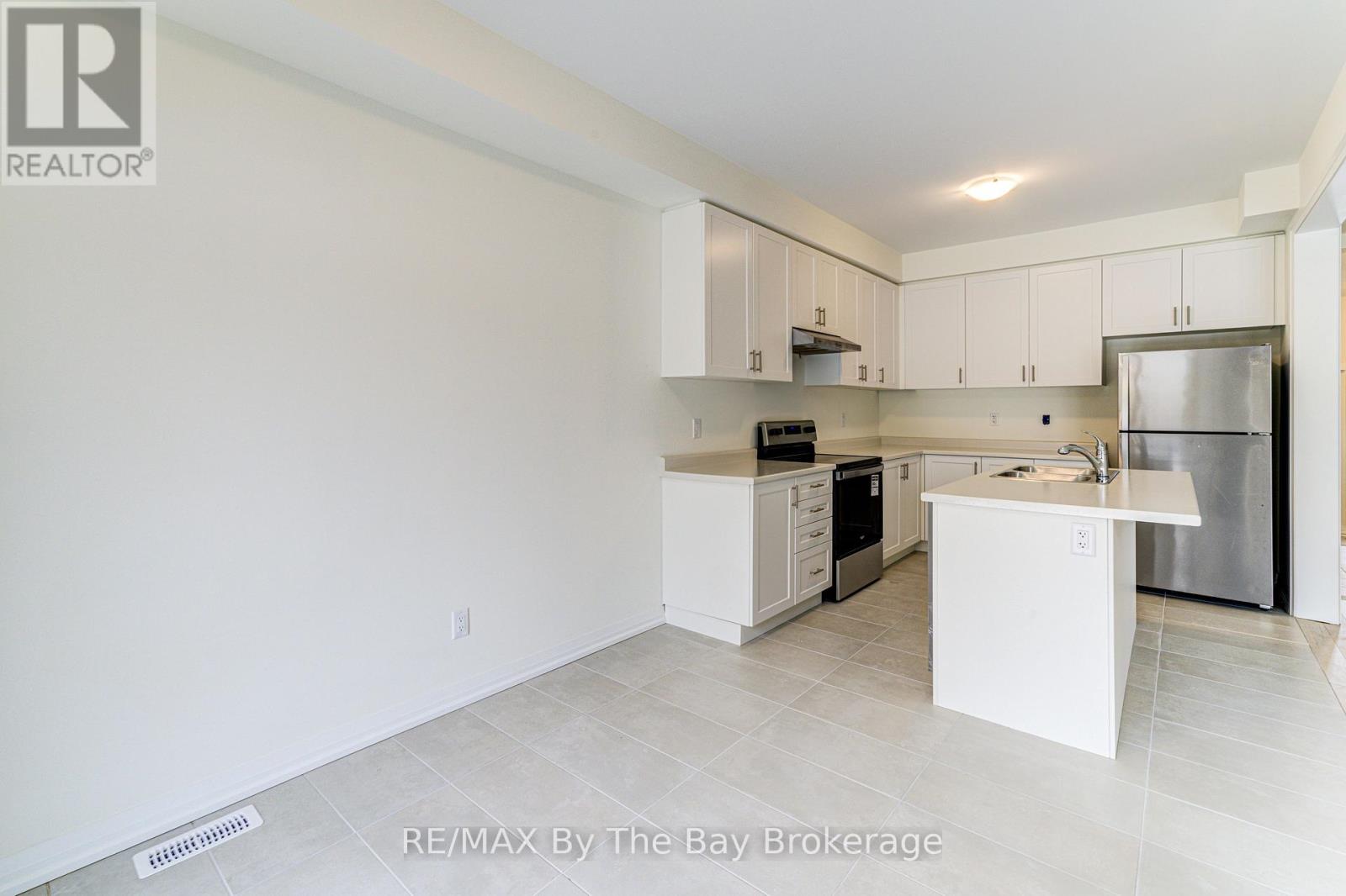 73 FEDERICA CRESCENT - Image 10