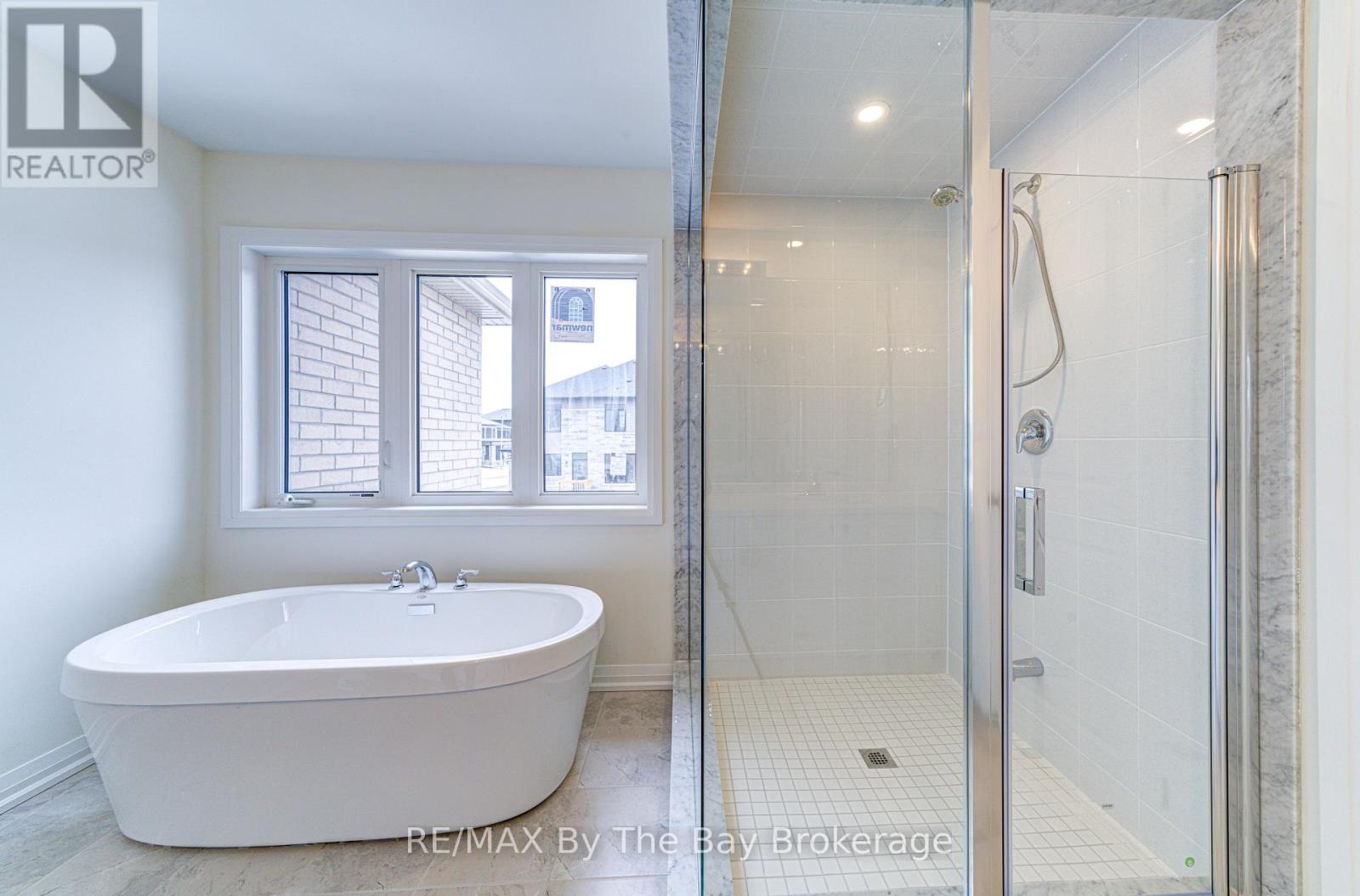73 FEDERICA CRESCENT - Image 28