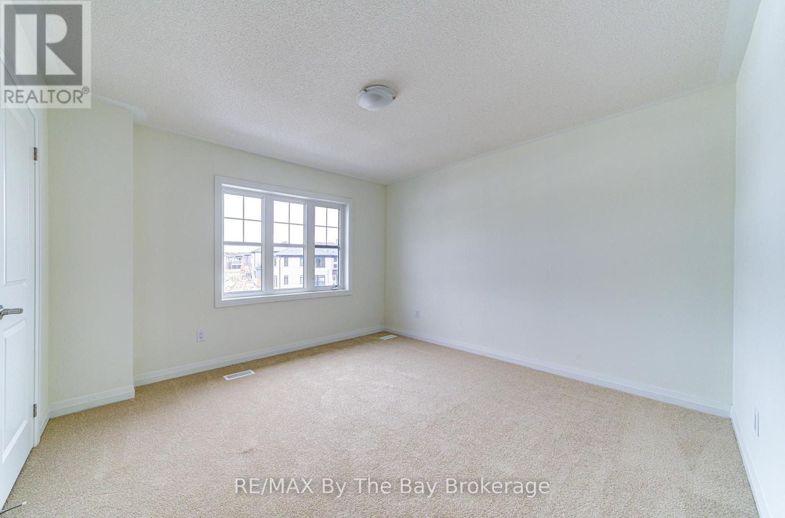 73 FEDERICA CRESCENT - Image 31