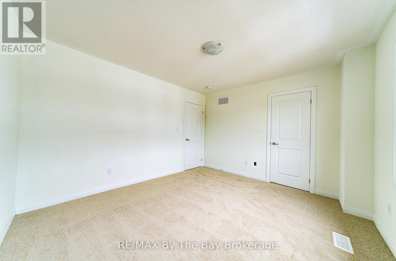 73 FEDERICA CRESCENT - Image 33