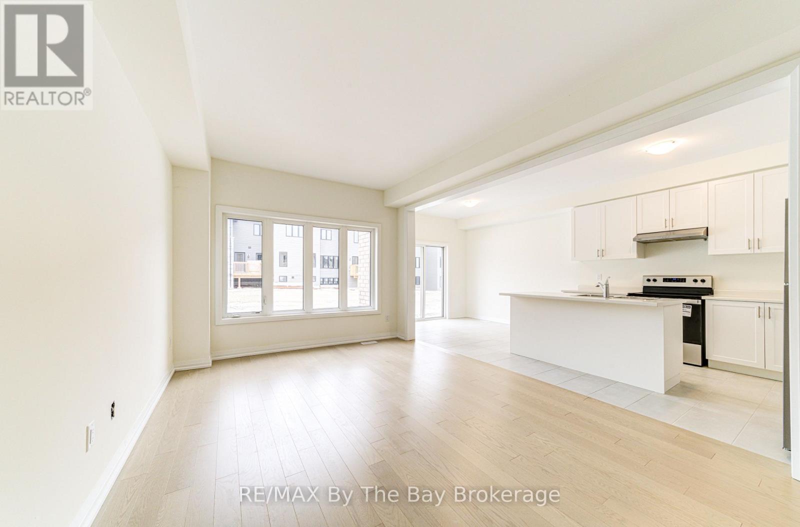 73 FEDERICA CRESCENT - Image 6