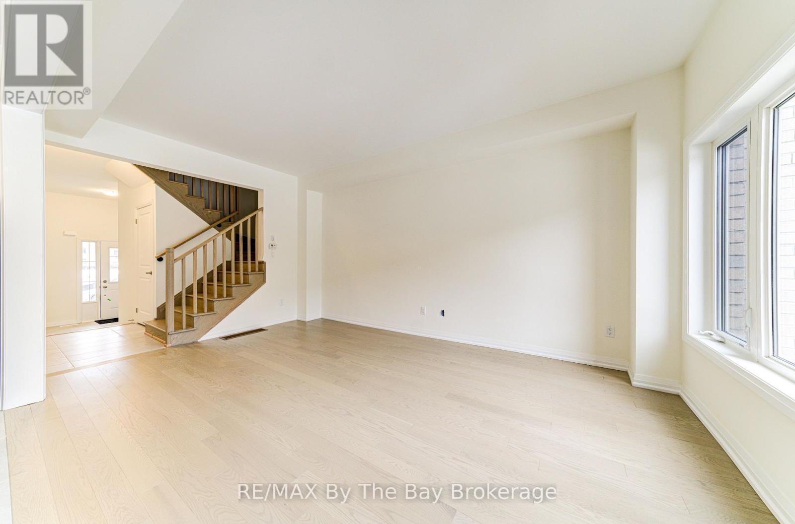 73 FEDERICA CRESCENT - Image 8