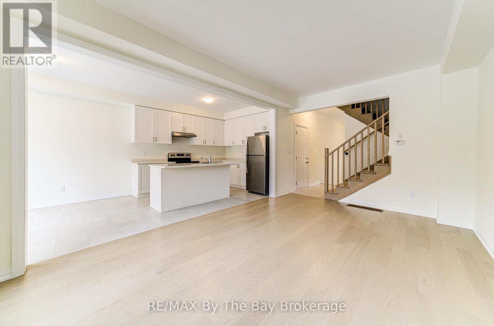73 FEDERICA CRESCENT - Image 7