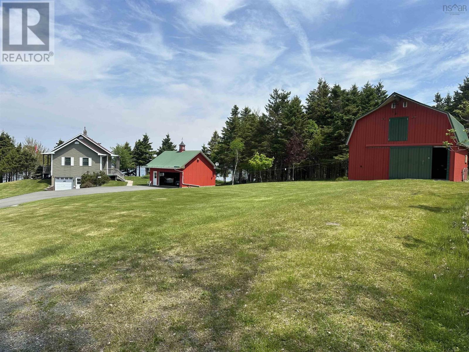 Property 39 of 48 of 11 Cap La Ronde