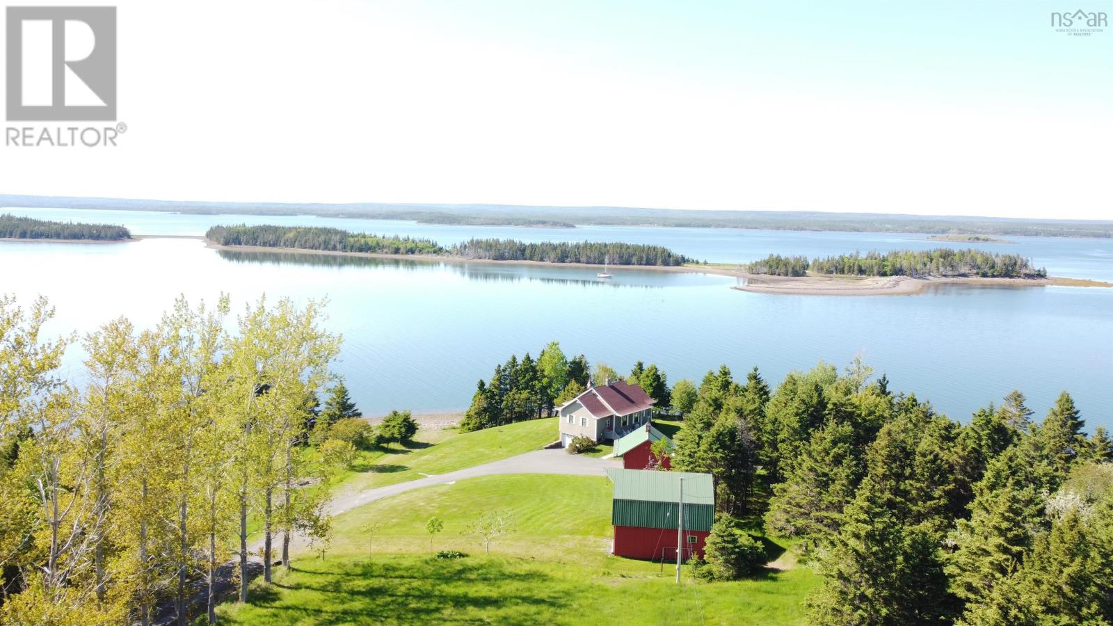 Property 41 of 48 of 11 Cap La Ronde