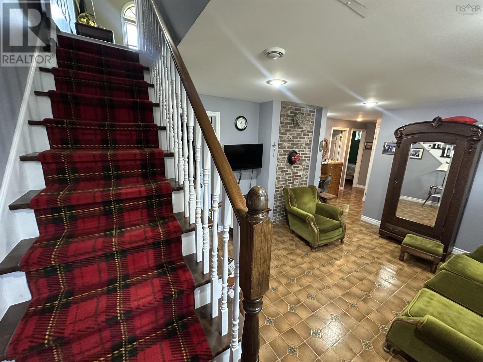 Property 24 of 48 of 11 Cap La Ronde