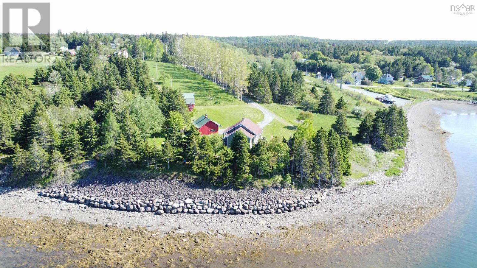 Property 44 of 48 of 11 Cap La Ronde