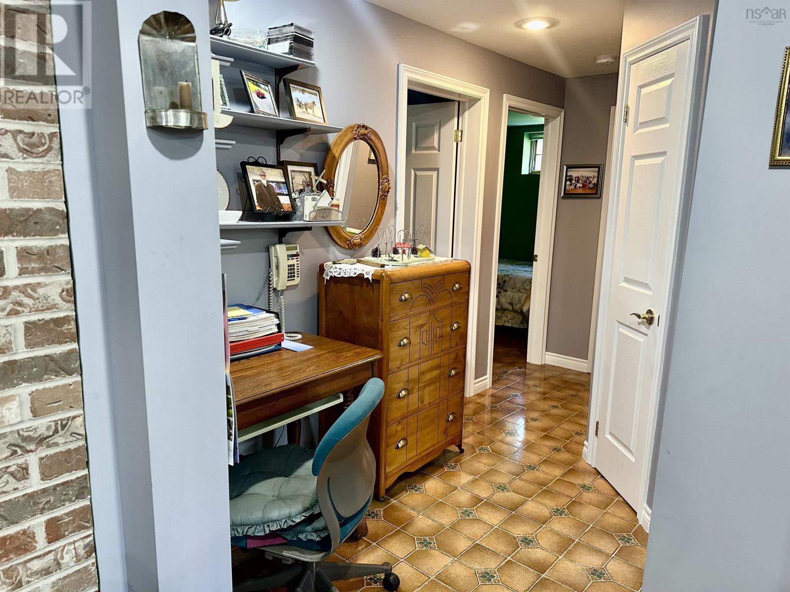 Property 26 of 48 of 11 Cap La Ronde
