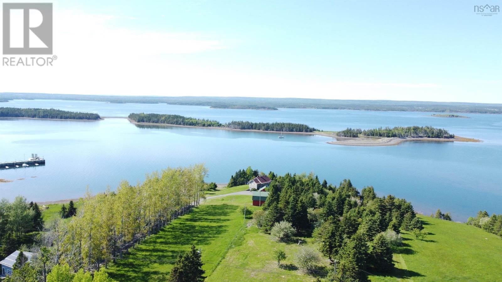 Property 36 of 48 of 11 Cap La Ronde