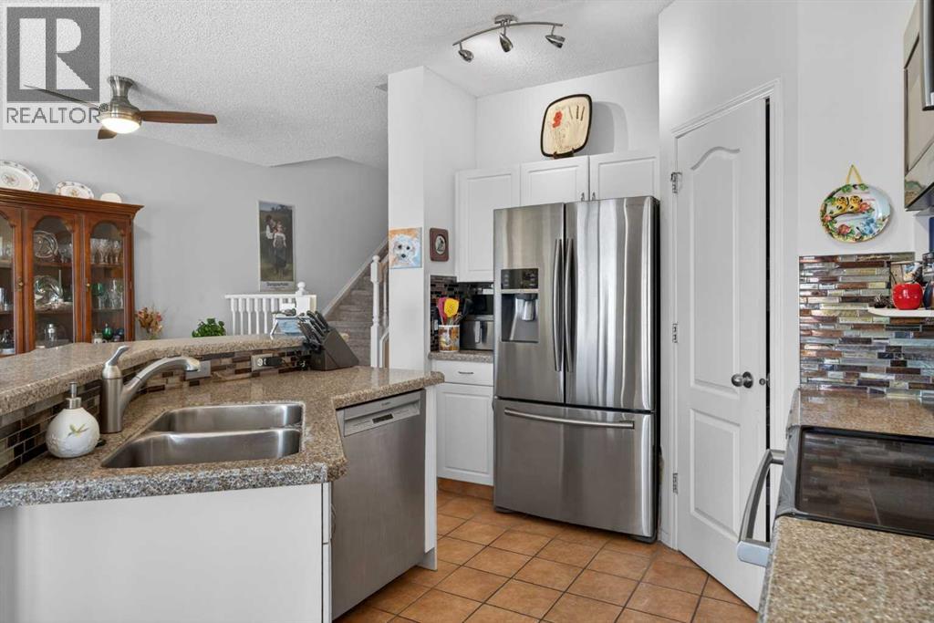 92 Hamptons Link NW - 9
