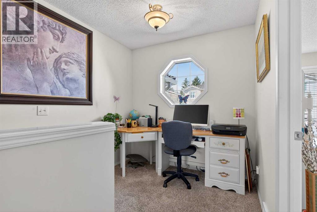 92 Hamptons Link NW - 21