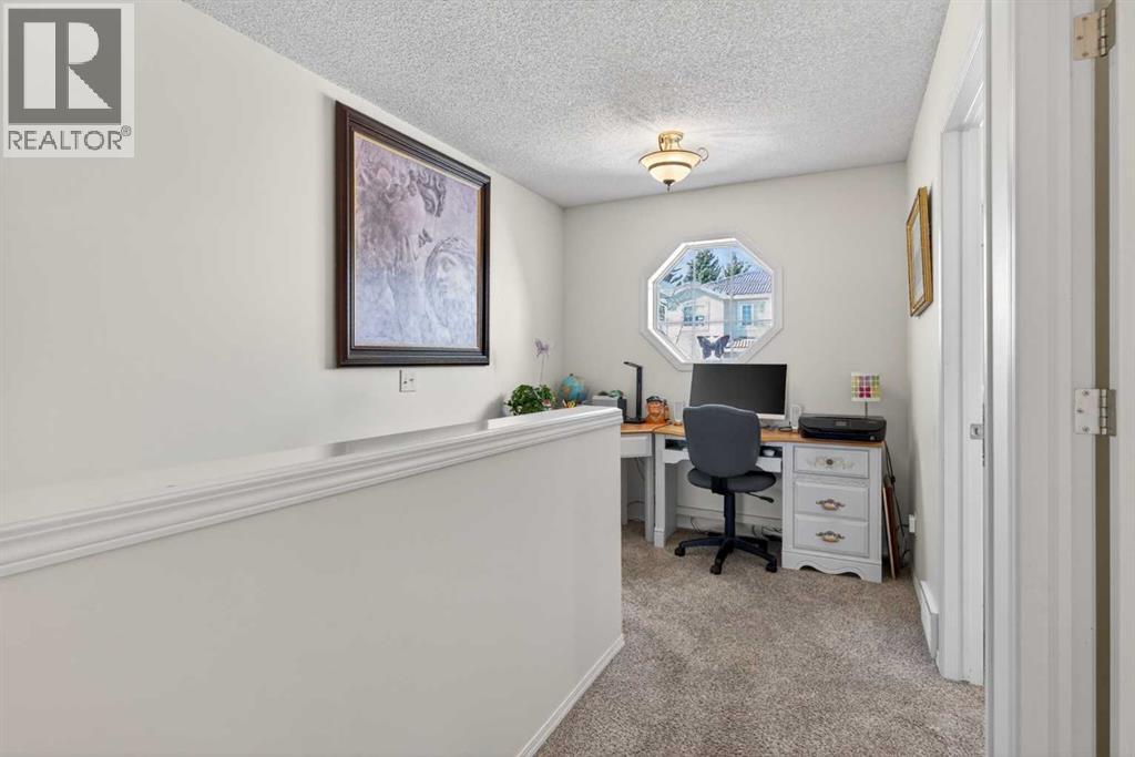 92 Hamptons Link NW - 27