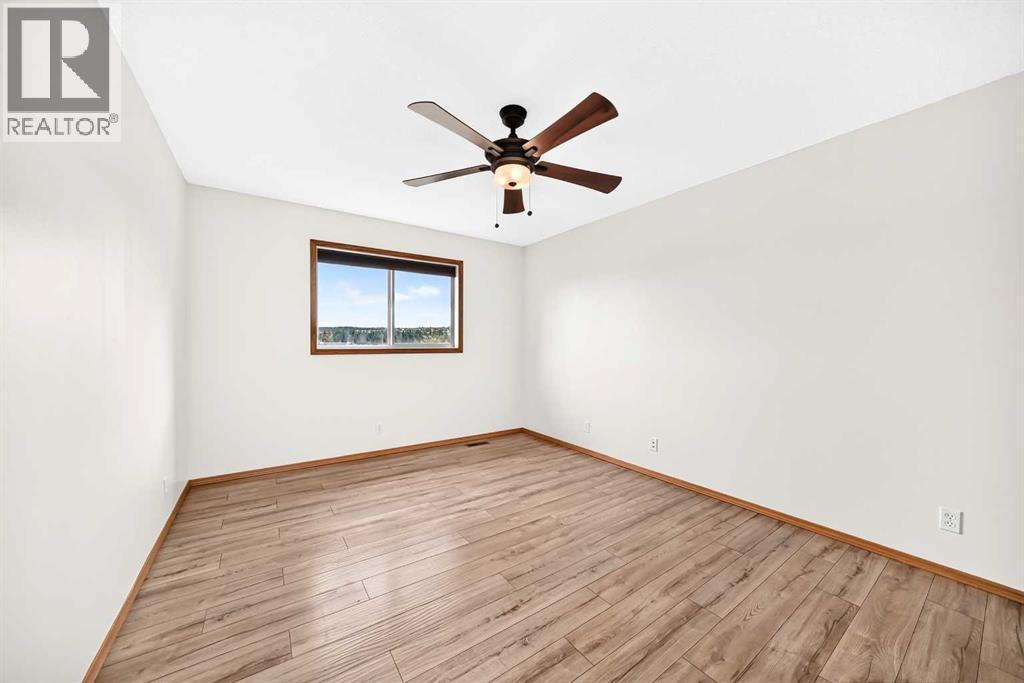 142 Quigley Close — photo 18