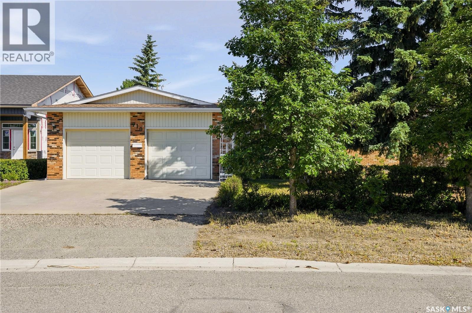 710 3rd AVENUE - 1