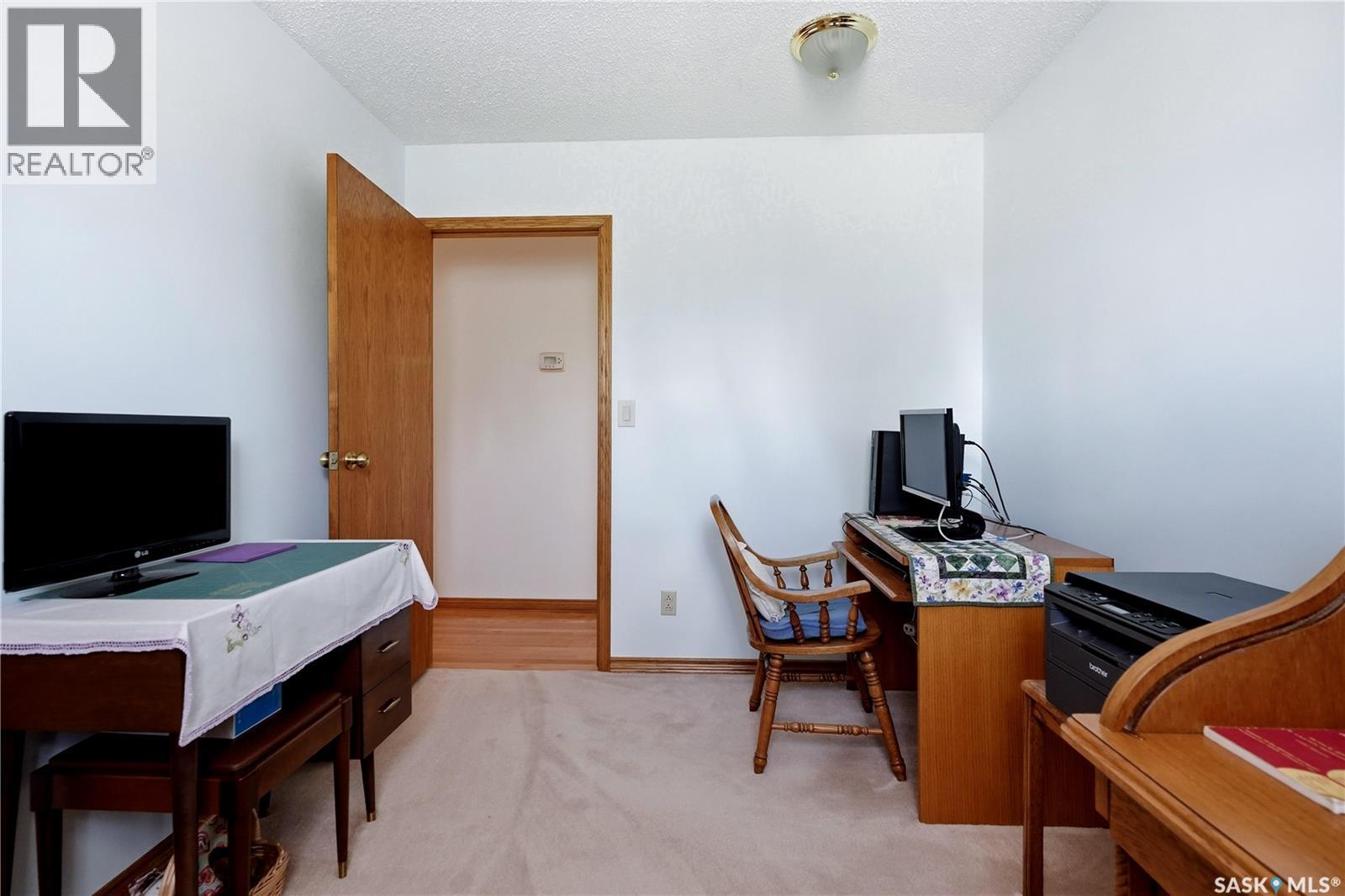 710 3rd AVENUE - 15