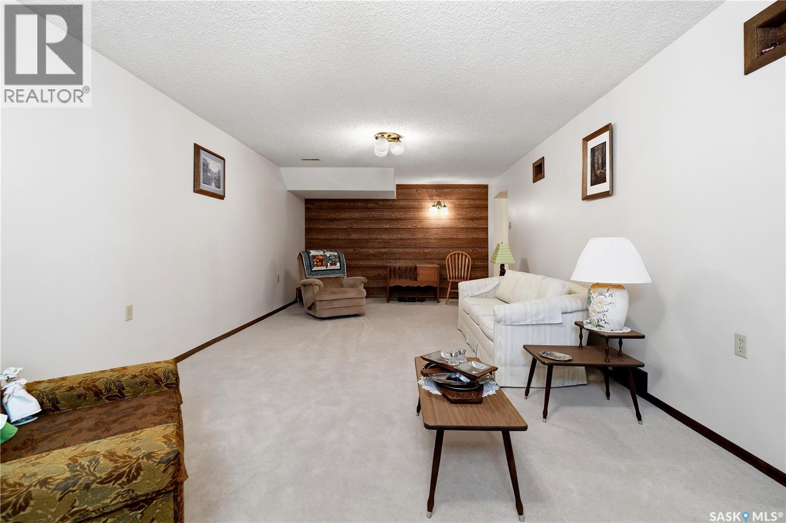 710 3rd AVENUE - 26