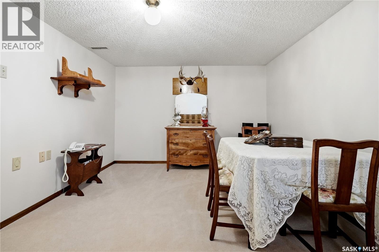 710 3rd AVENUE - 28