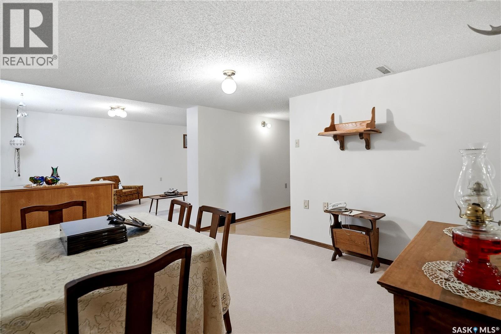 710 3rd AVENUE - 29