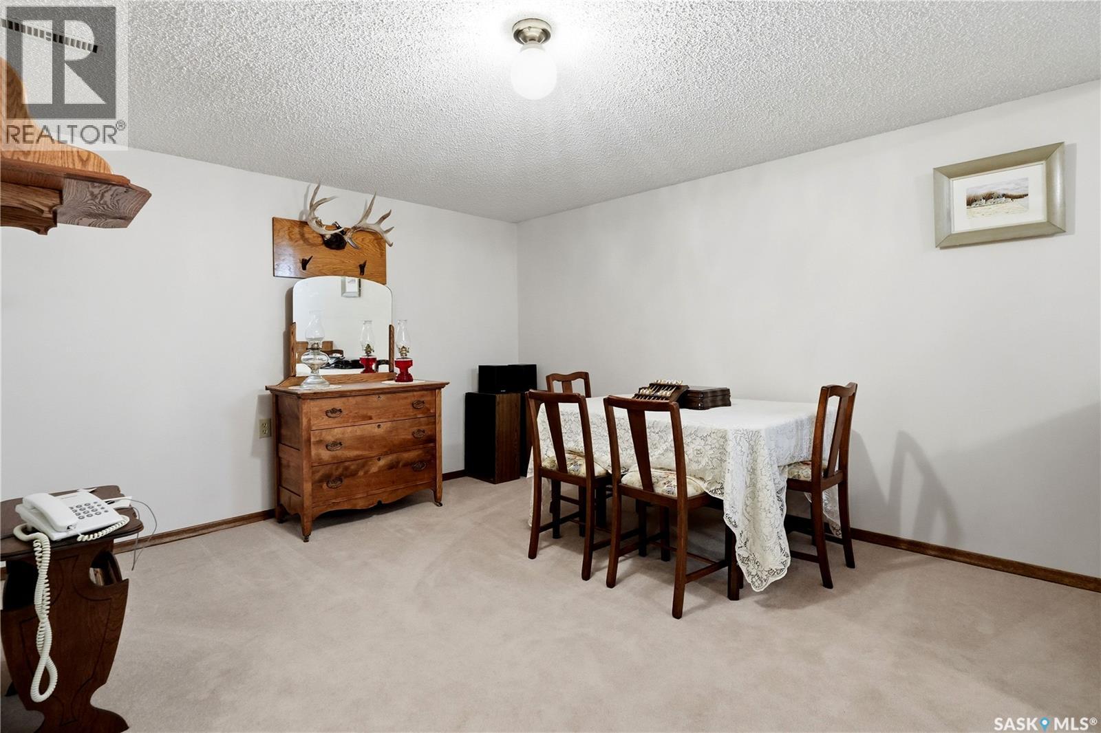 710 3rd AVENUE - 30