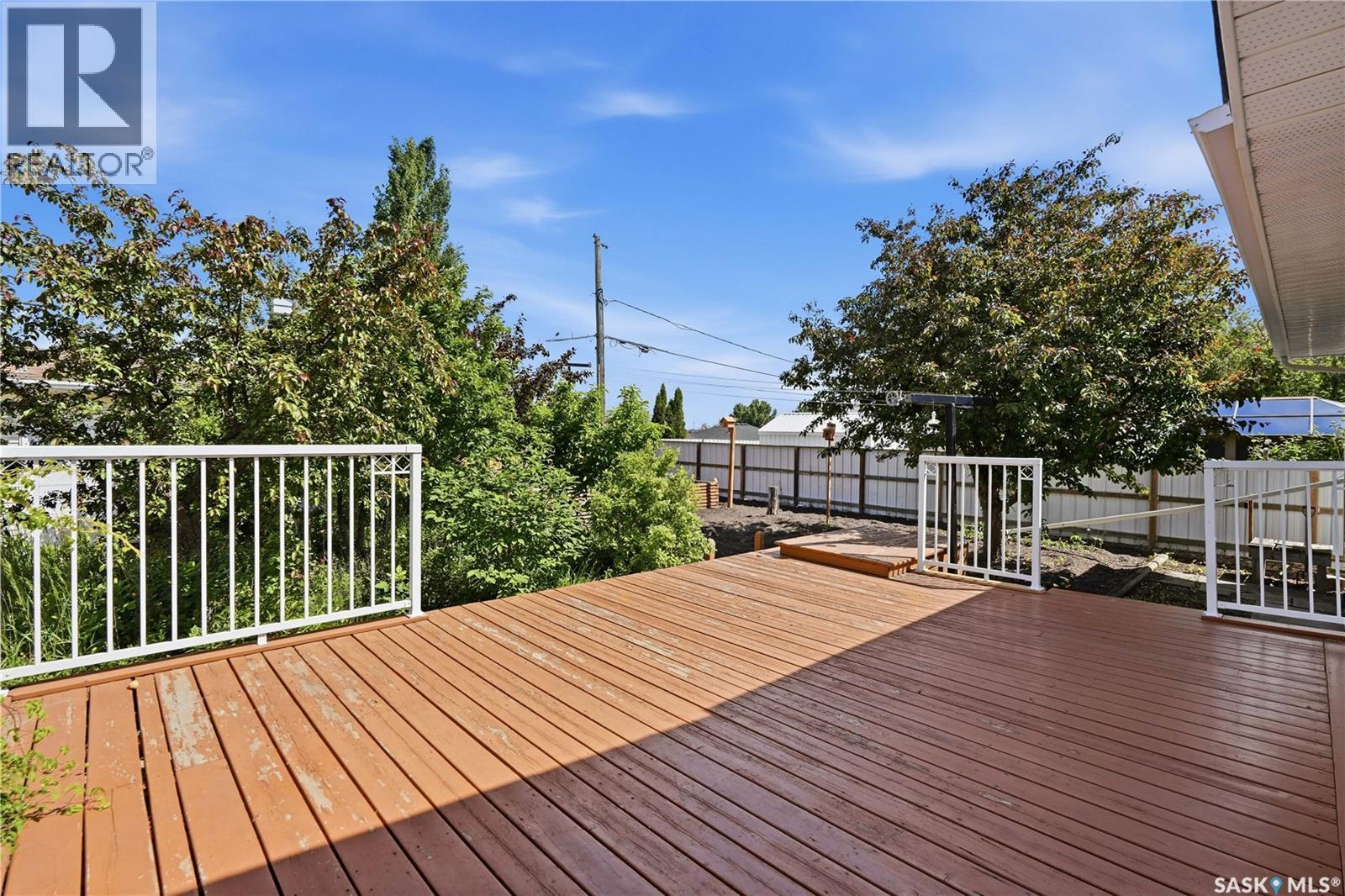710 3rd AVENUE - 37