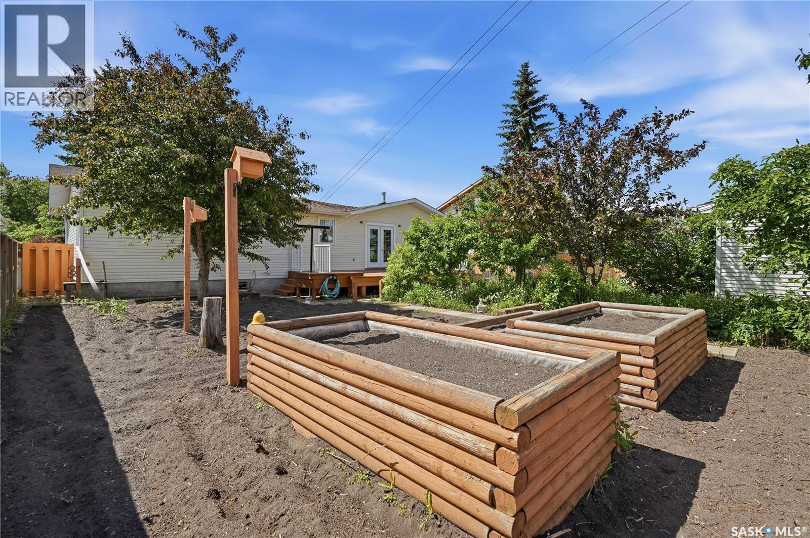 710 3rd AVENUE - 42