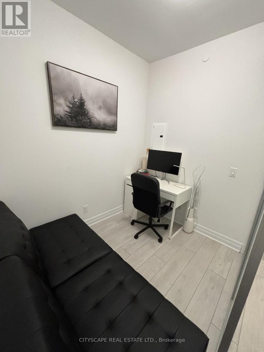 #2307 30 ELM DRIVE - 5