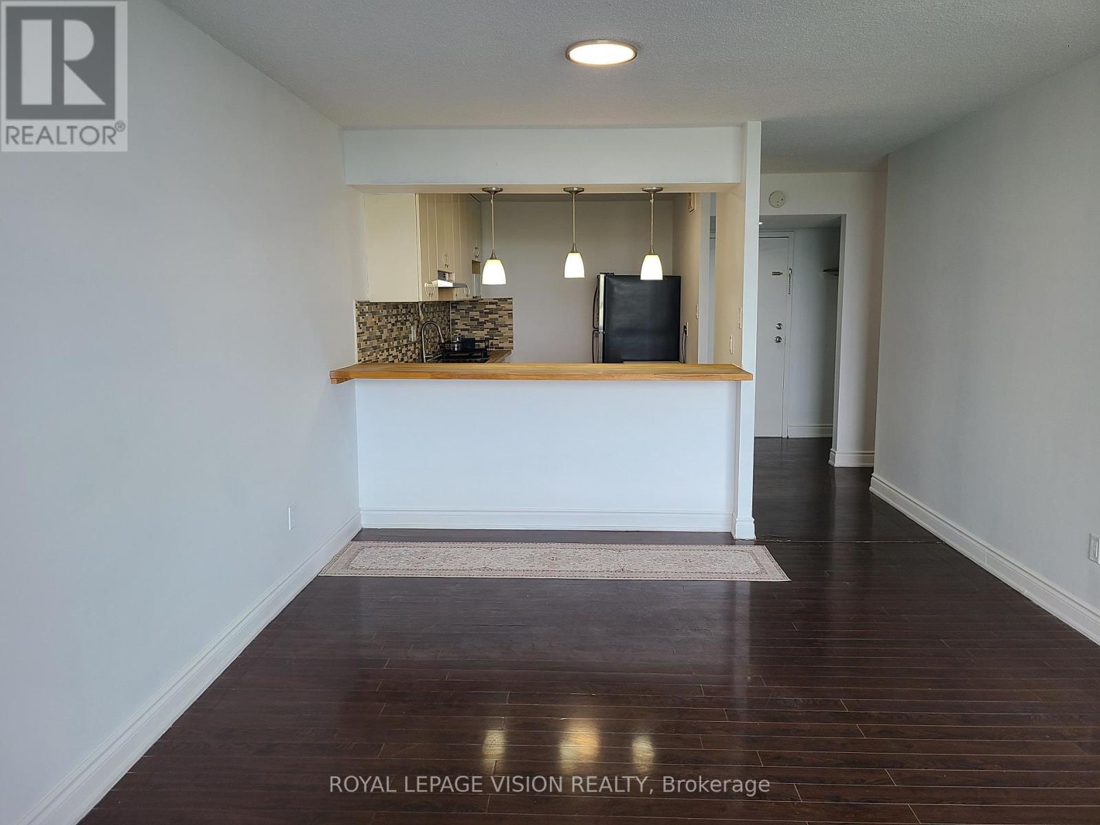 #2107 10 MARTHA EATON WAY S - 1