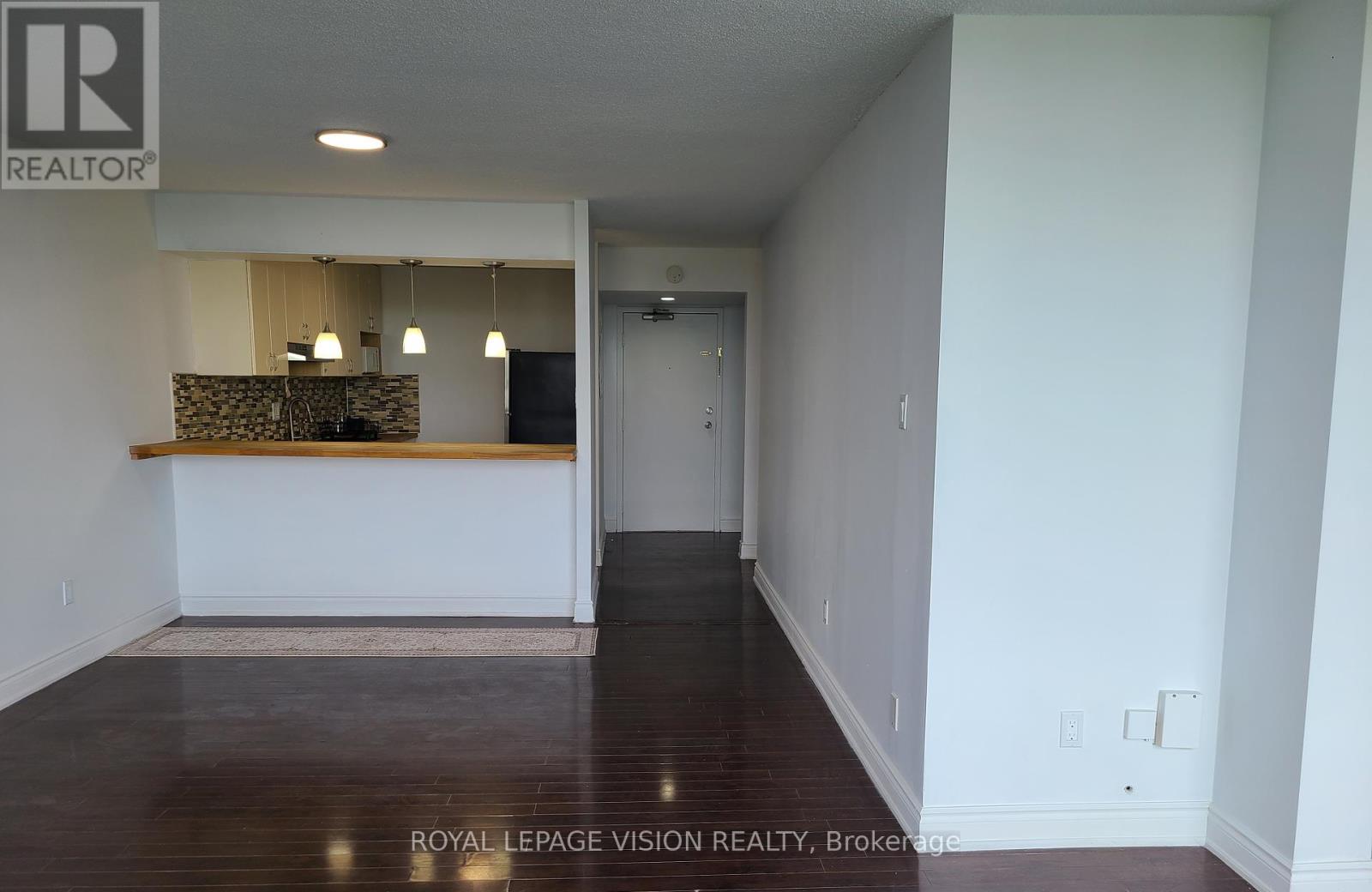 #2107 10 MARTHA EATON WAY S - 8