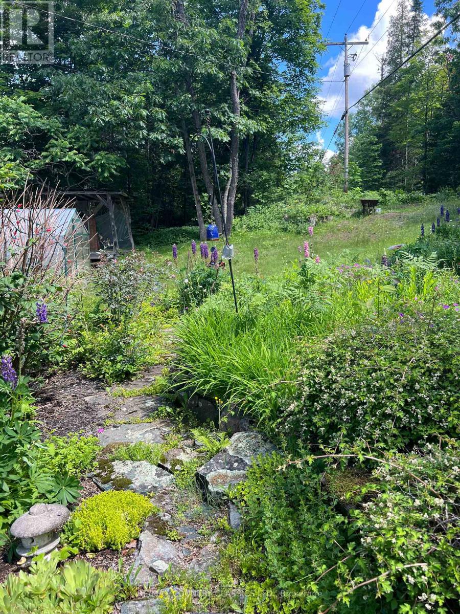 1322A WESLEMKOON LAKE ROAD - 41