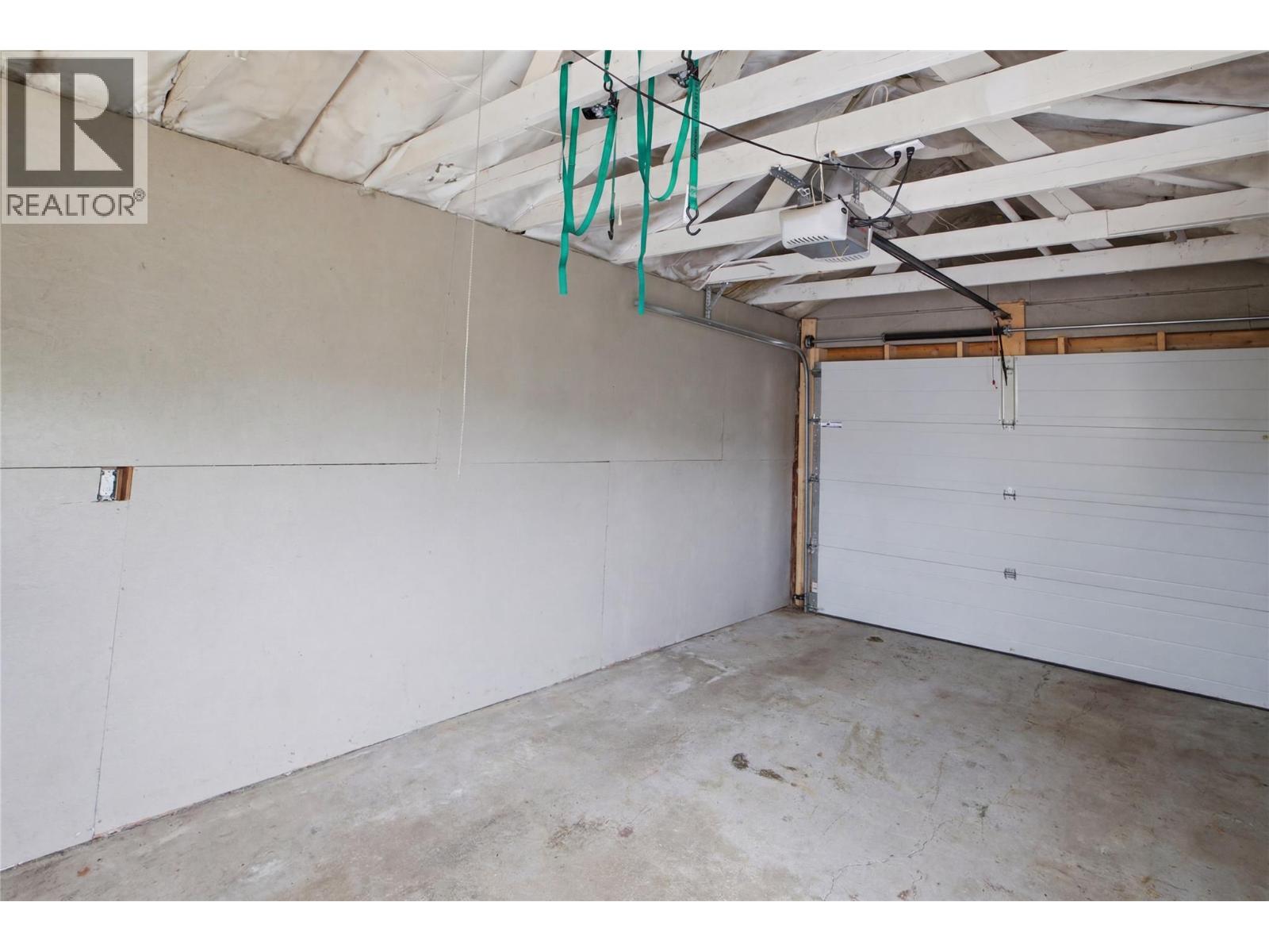 943 SURREY Avenue - 32
