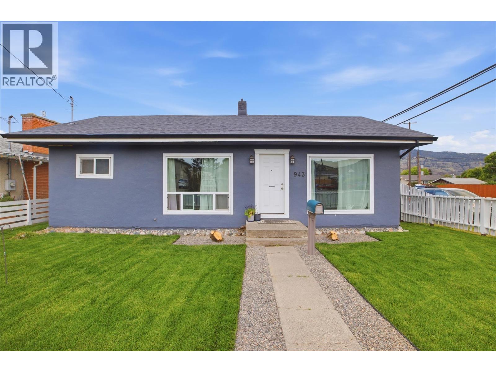943 SURREY Avenue - 2