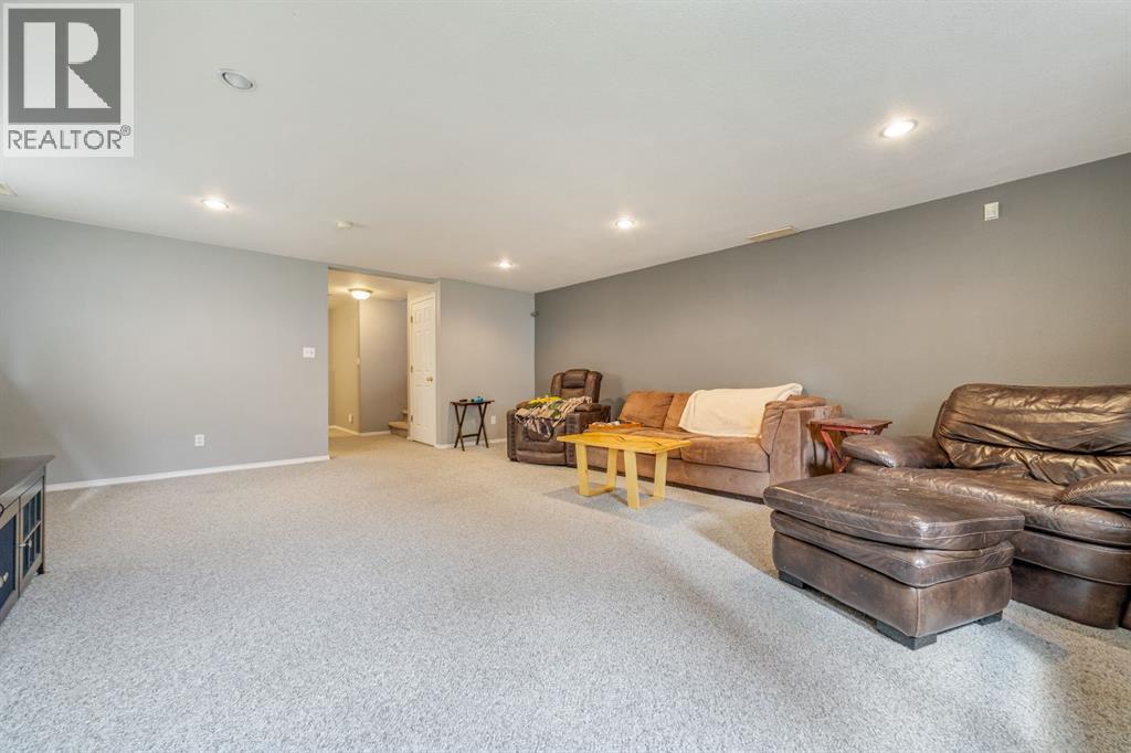 260 Red Crow Boulevard W — photo 25
