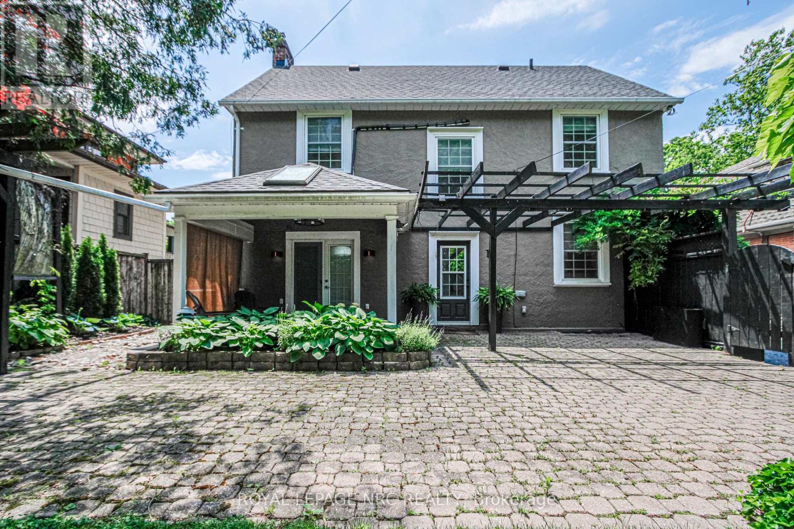 15 SOUTH DRIVE - 31
