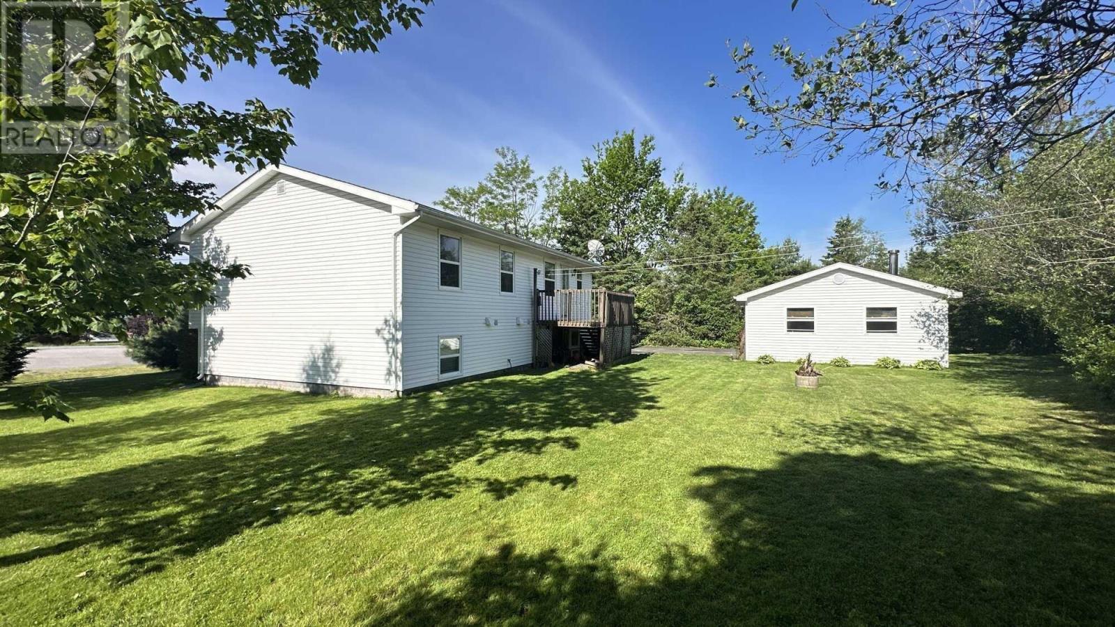 17 Menlow Court - 20