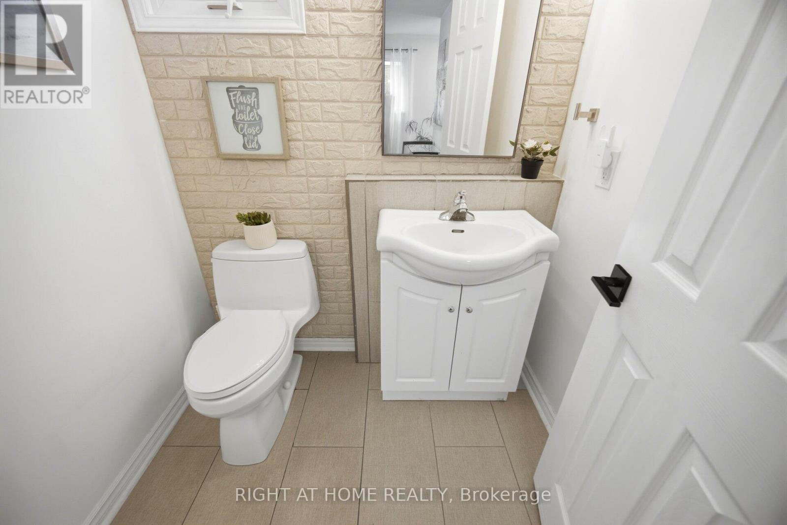 7013 HICKLING CRESCENT - 17