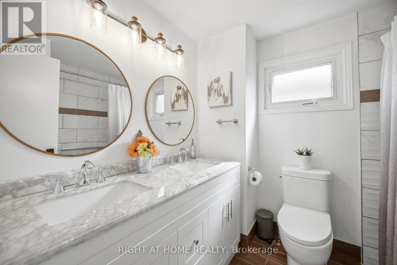 7013 HICKLING CRESCENT - 30
