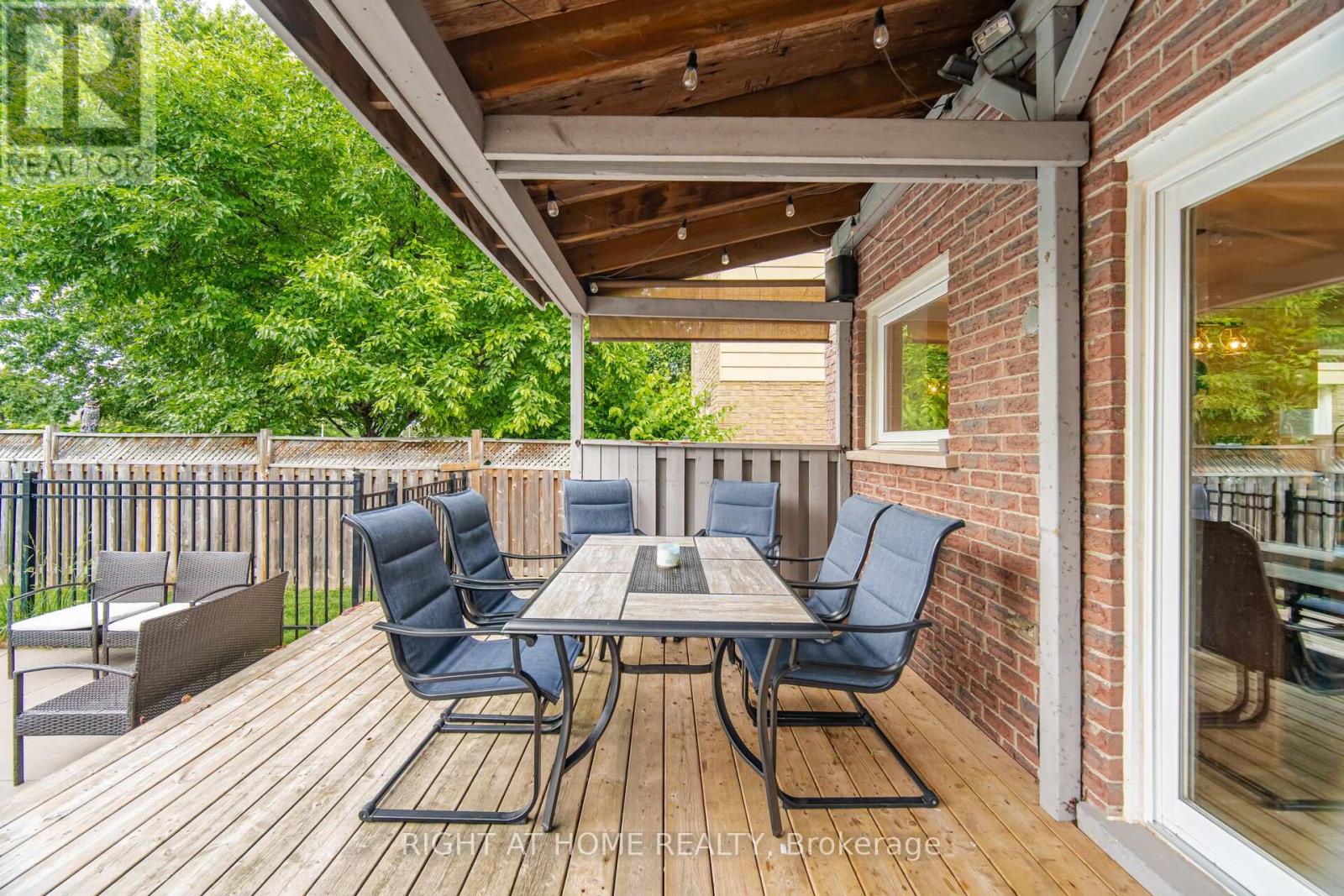 7013 HICKLING CRESCENT - 41