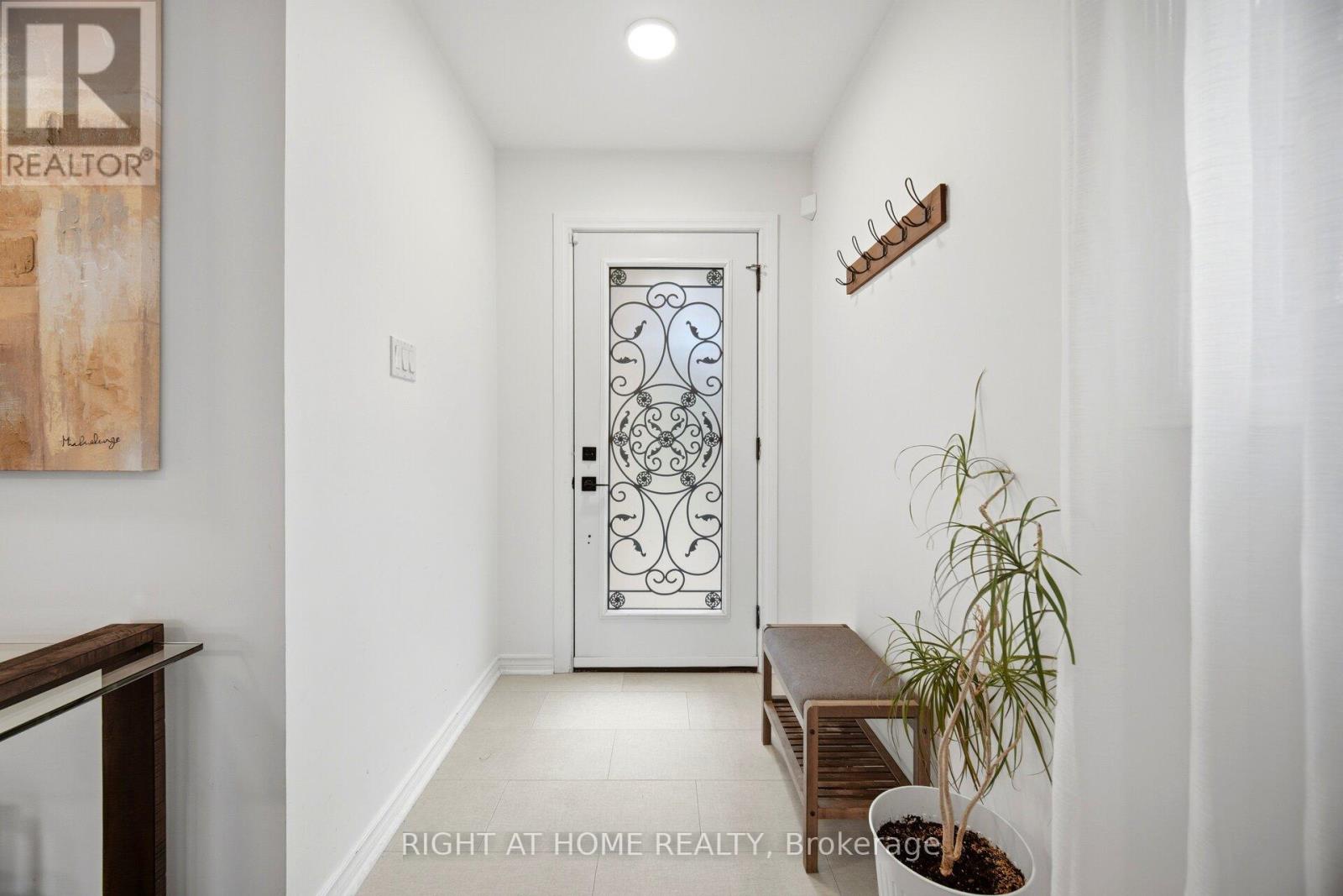 7013 HICKLING CRESCENT - 5