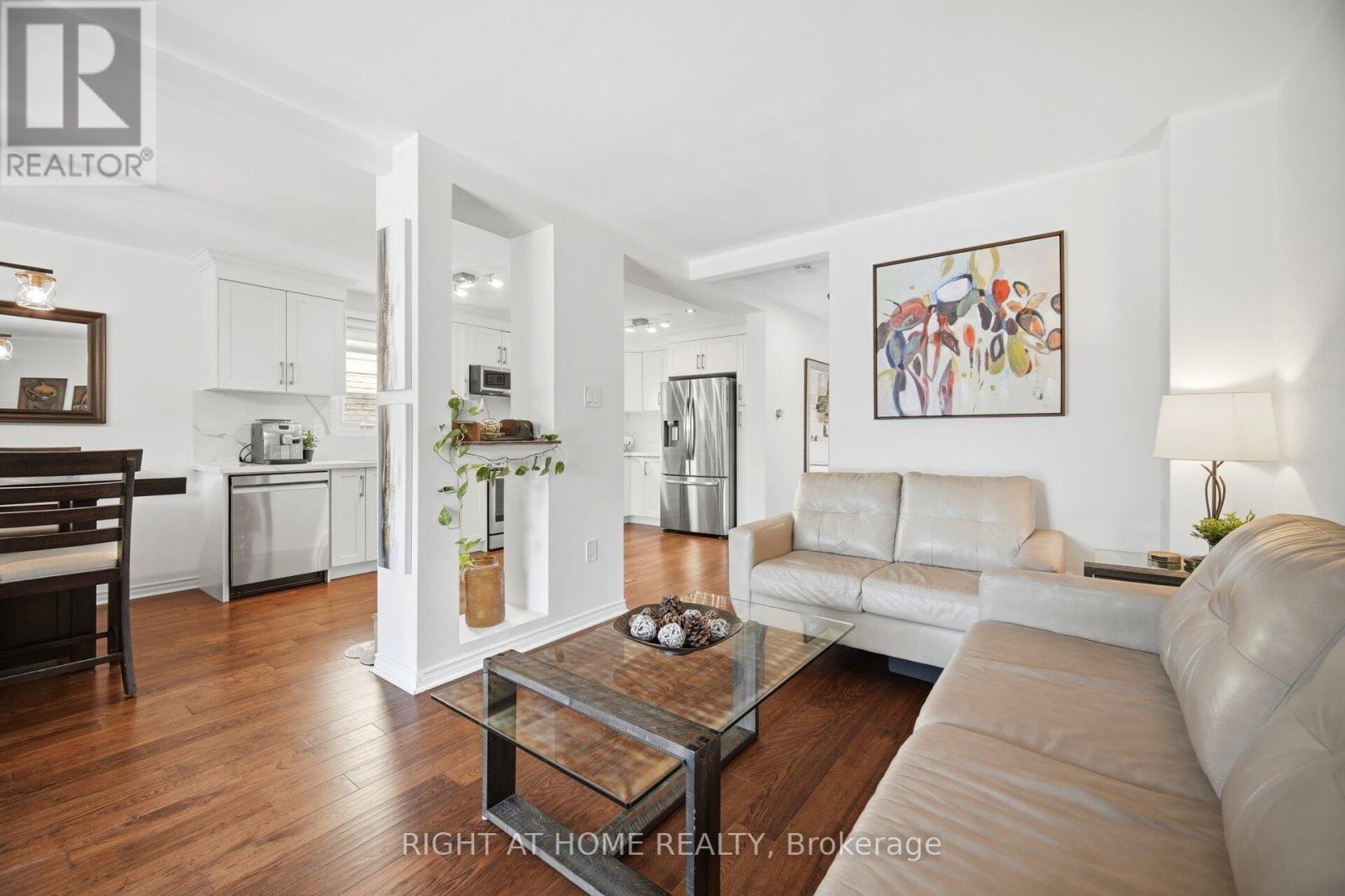 7013 HICKLING CRESCENT - 9
