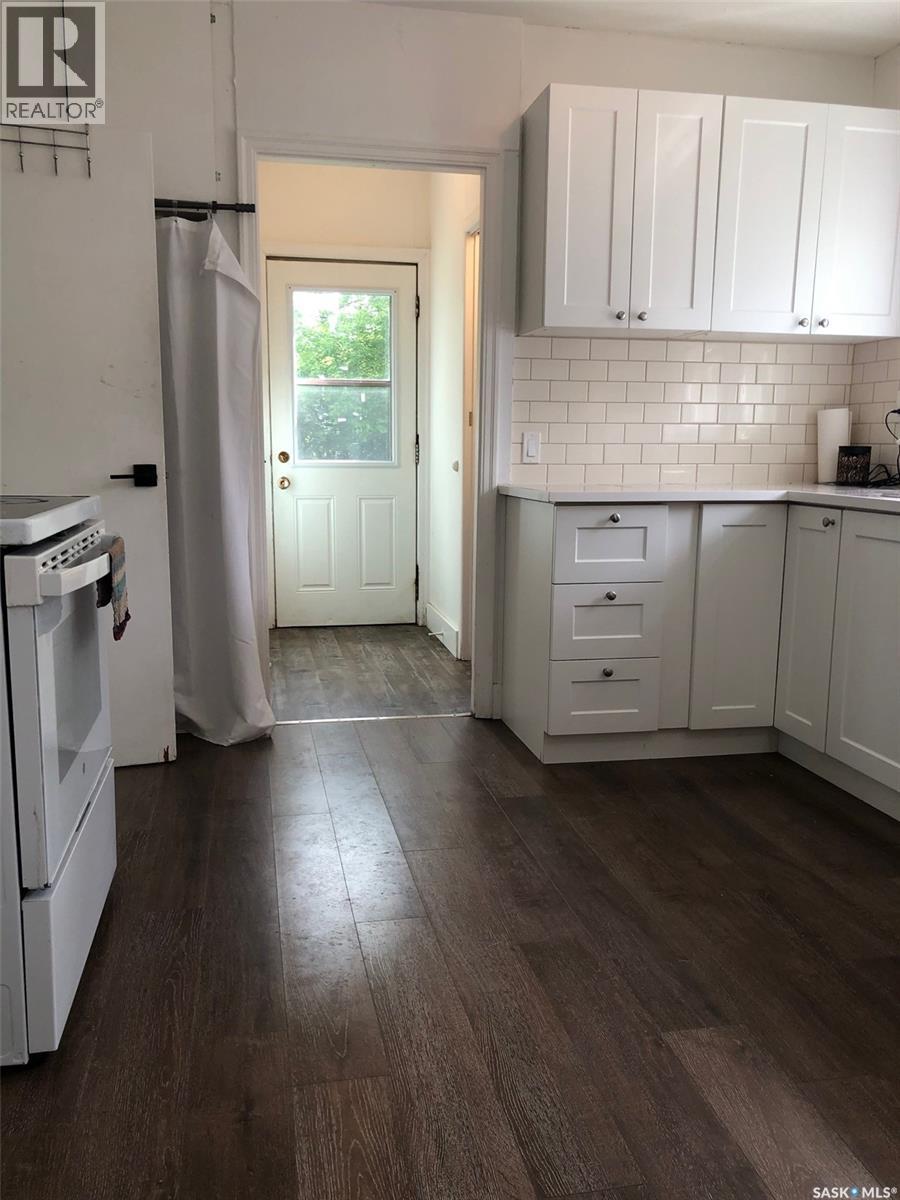 226 4th AVENUE W — photo 7