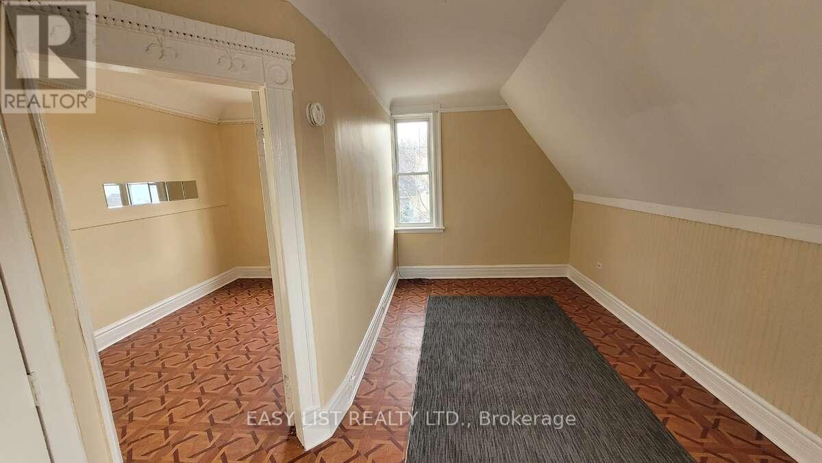 626 LORNE AVENUE - 19