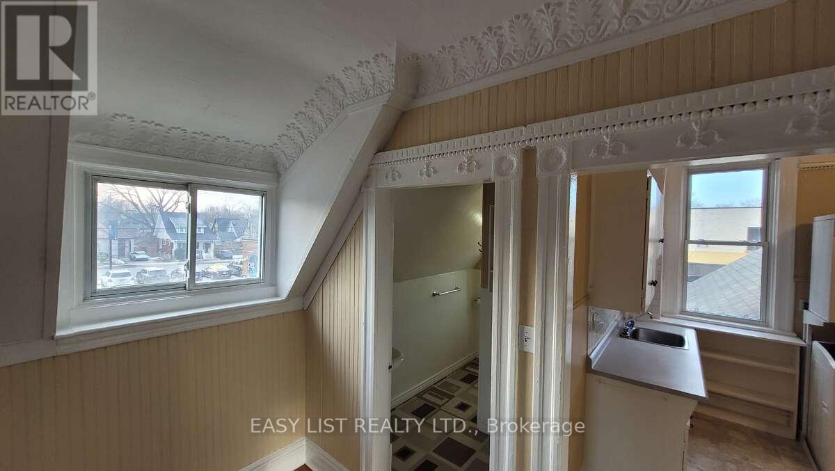 626 LORNE AVENUE - 30