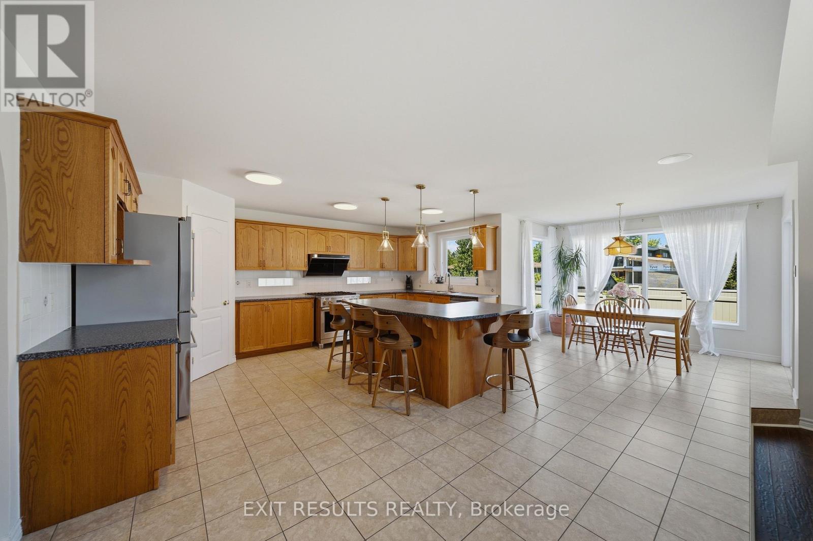 5B KEMP DRIVE - 12